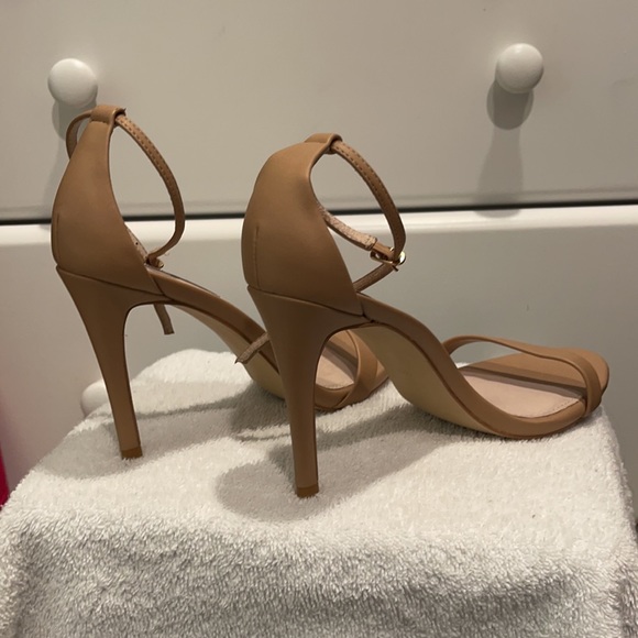 Steve Madden Heels - Picture 3 of 4